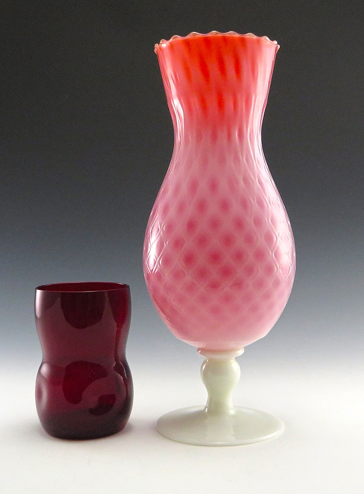 Diamond Quilted Glass Vase Salmon and Alabaster - Image 5