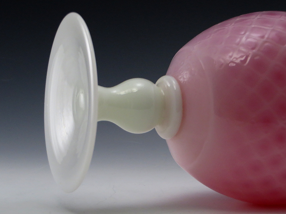 Diamond Quilted Glass Vase Salmon and Alabaster - Image 4