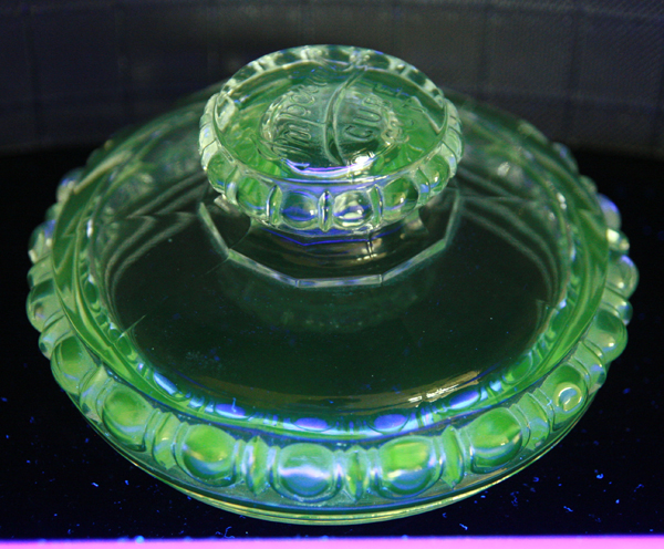 Antique Retail Counter Jar by Imperial Glass - Image 4