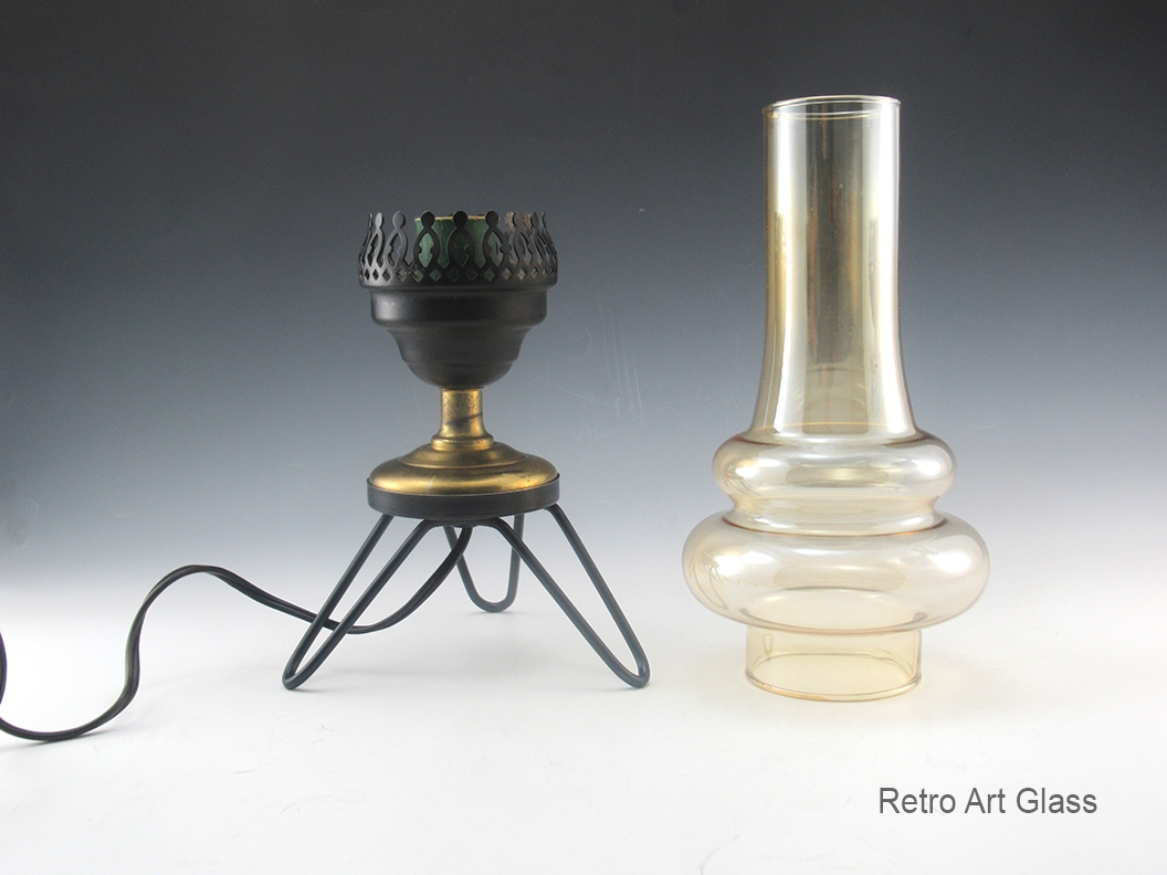 Atomic Era Tripod Lantern Lamp Set - Image 3