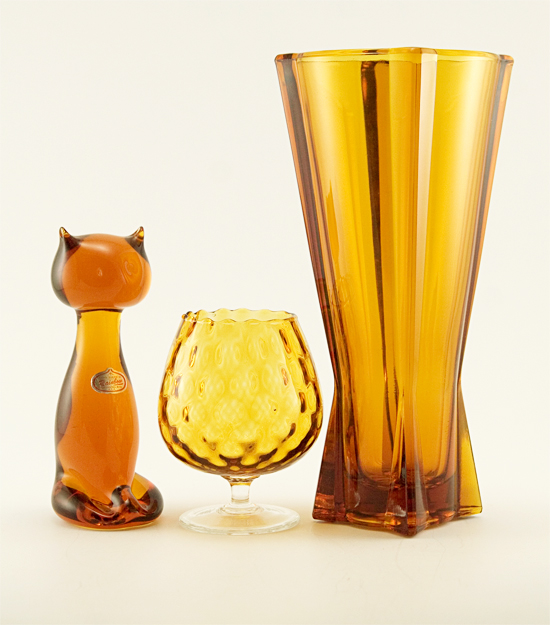 Atomic Rocket Vase in Desert Gold - Image 2