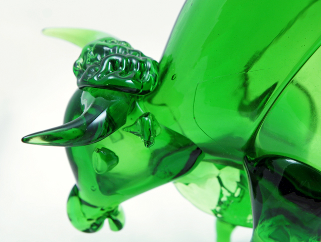 Angry Charging Bull Figurine by Murano Art Glass - Image 3