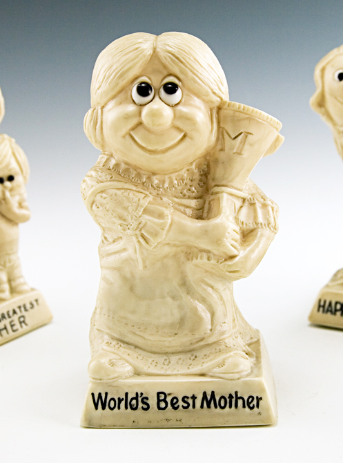 Big Eye Lady Figurine Worlds Best Mother