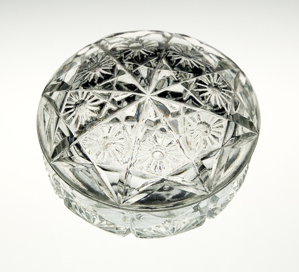 Black Eyed Susan Round Antique Glass Box