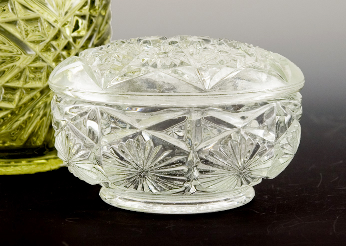 Black Eyed Susan Round Antique Glass Box - Image 3