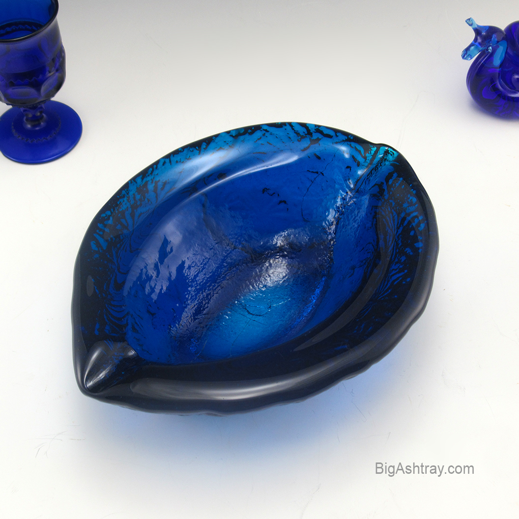 Rare Blenko Art Glass Boat Bowl with Rayed Pattern Myers 1967 - Image 3