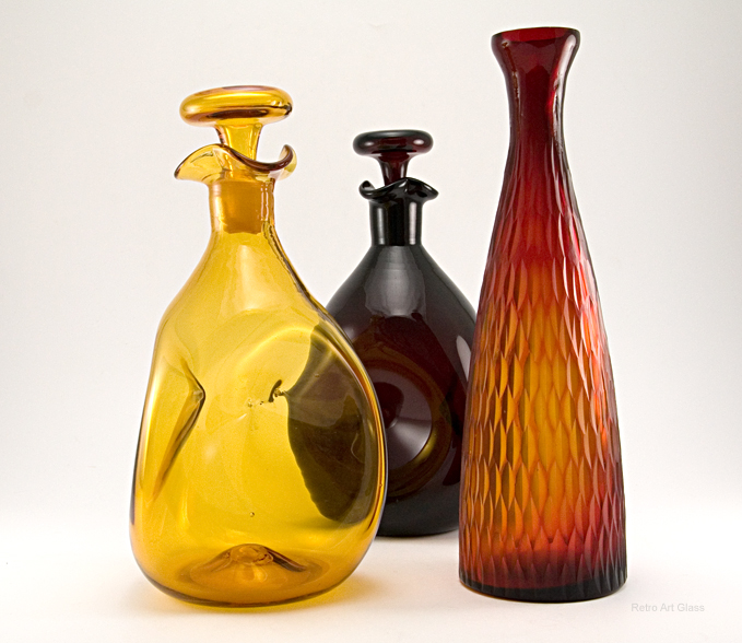 Mid-Century Modern Bar Glass Pinch Decanter in Honey Amber - Image 5