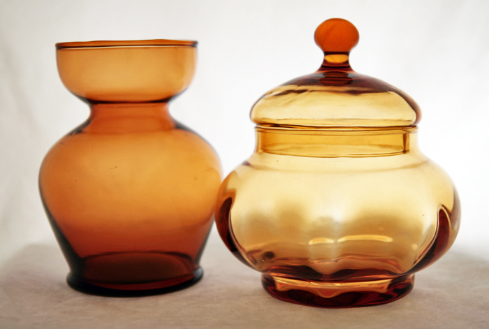 Circus Tent Puff Jar 1950s Retro Glass Canister - Image 3