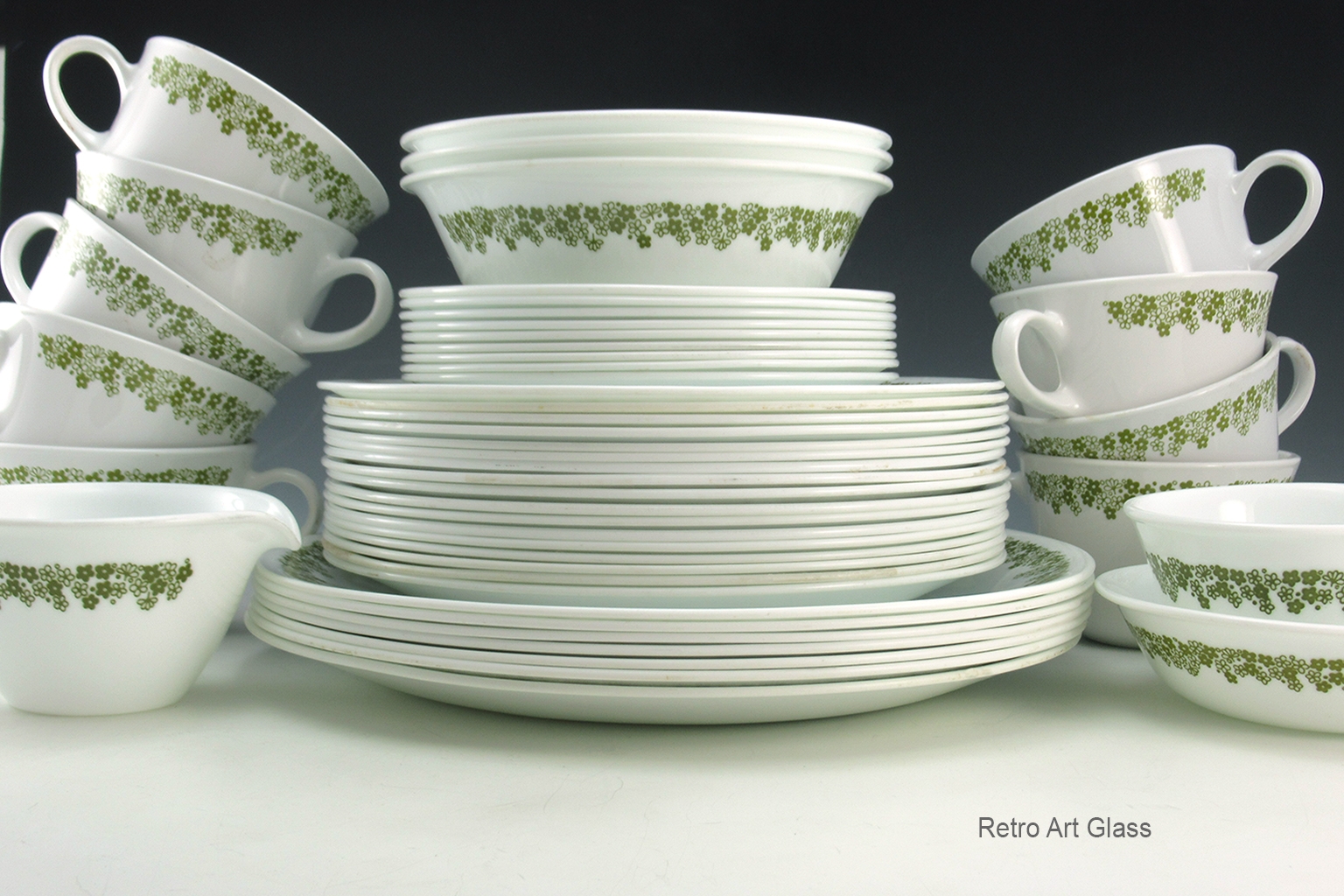Corelle Spring Blossom Crazy Daisy Set of 48 Livingware