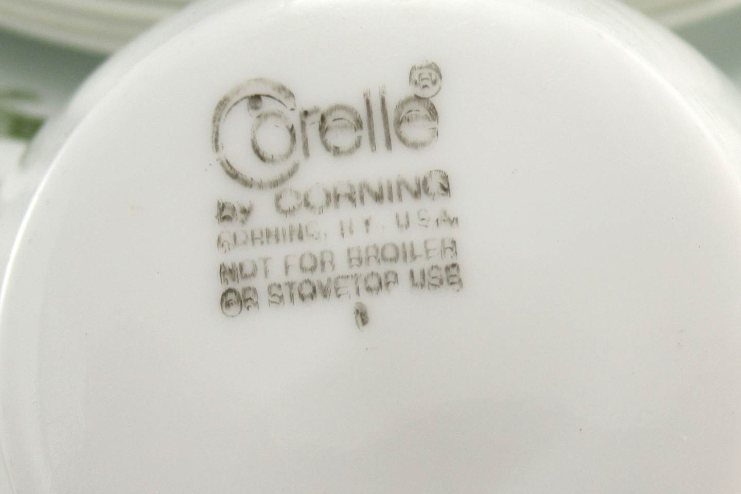 Corelle Spring Blossom Crazy Daisy Set of 48 Livingware - Image 6
