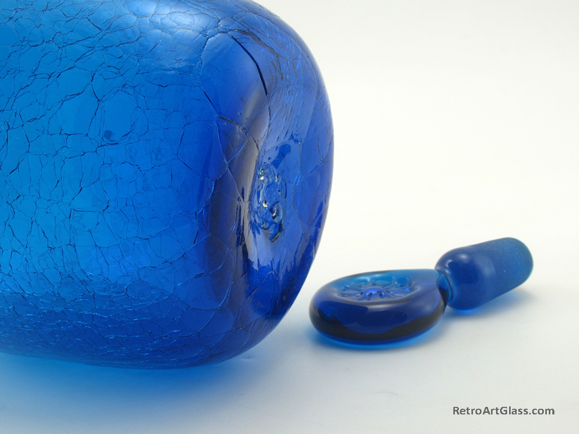Mid-Century Modern Art Glass Decanter with Stopper in Blue Crackle - Image 6