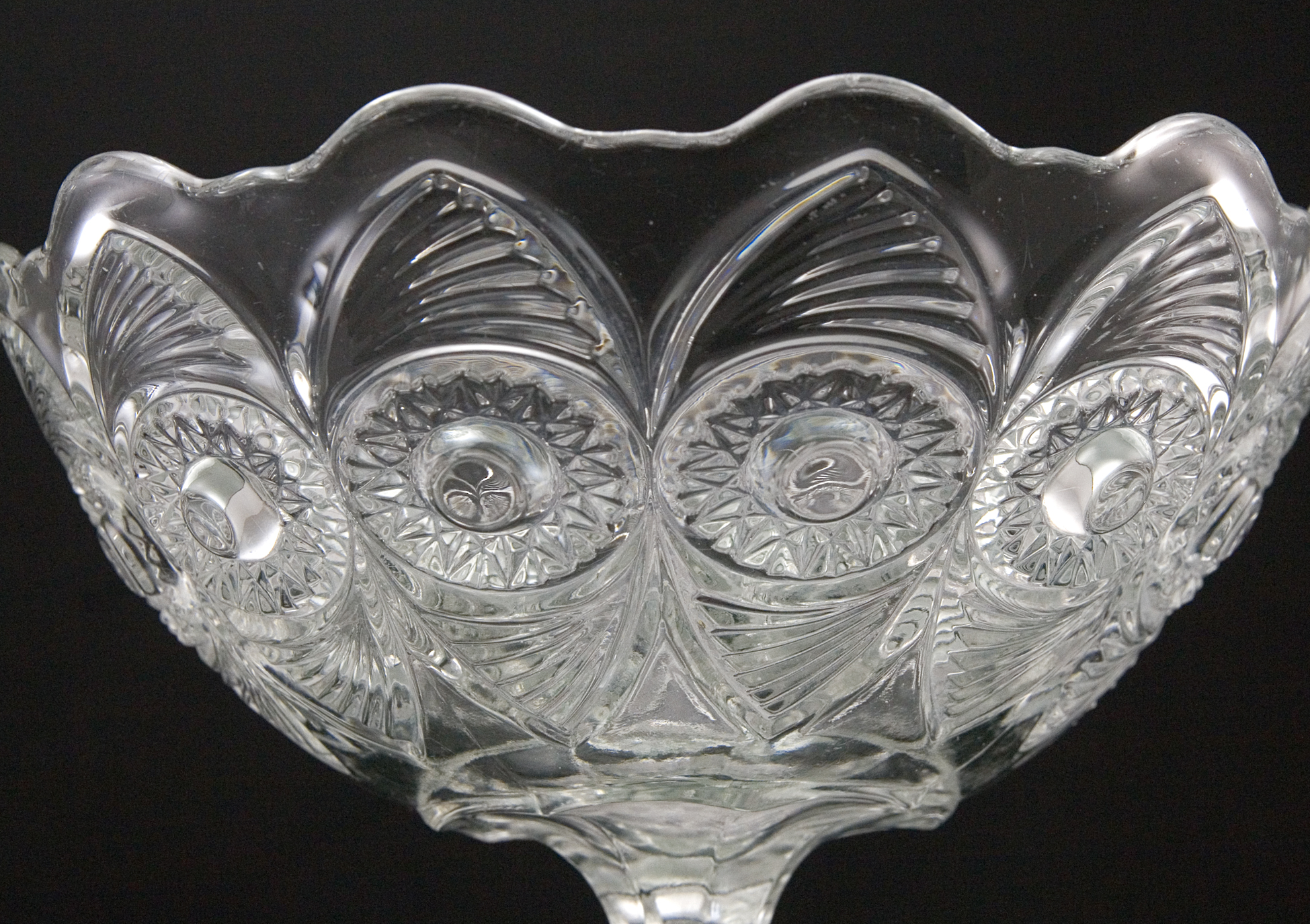 Bullseye Fan Antique Glass Footed Bowl - Image 3