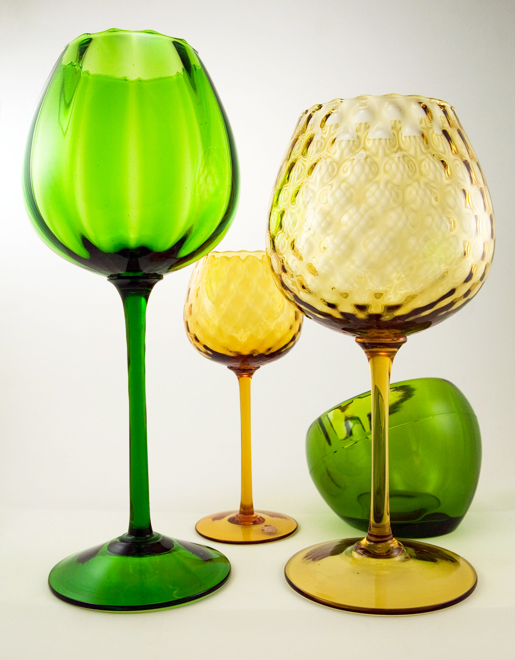 Exceptional Panel Optic Glass Extreme Balloon Vase - Image 3