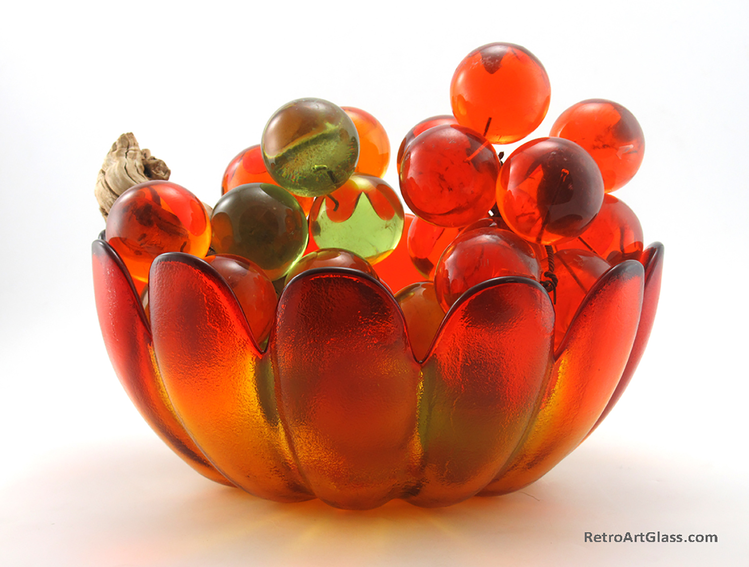Large Heavy Amberina Glass Lotus Petal Bowl Mid-Century USA - Image 2