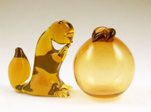 Squirrel Figurine by Kanawha Art Glass - Image 3