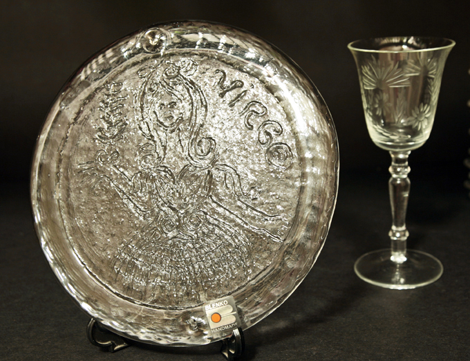 Lady Virgo Light Catcher Disc by Blenko Art Glass - Image 2