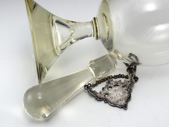 English Glass Decanter Art Deco with Vodka Necklace - Image 5