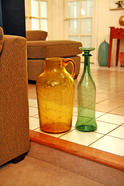 Giant Art Glass Floor Vase Jug in Jonquil Crackle Mid-Century - Image 3