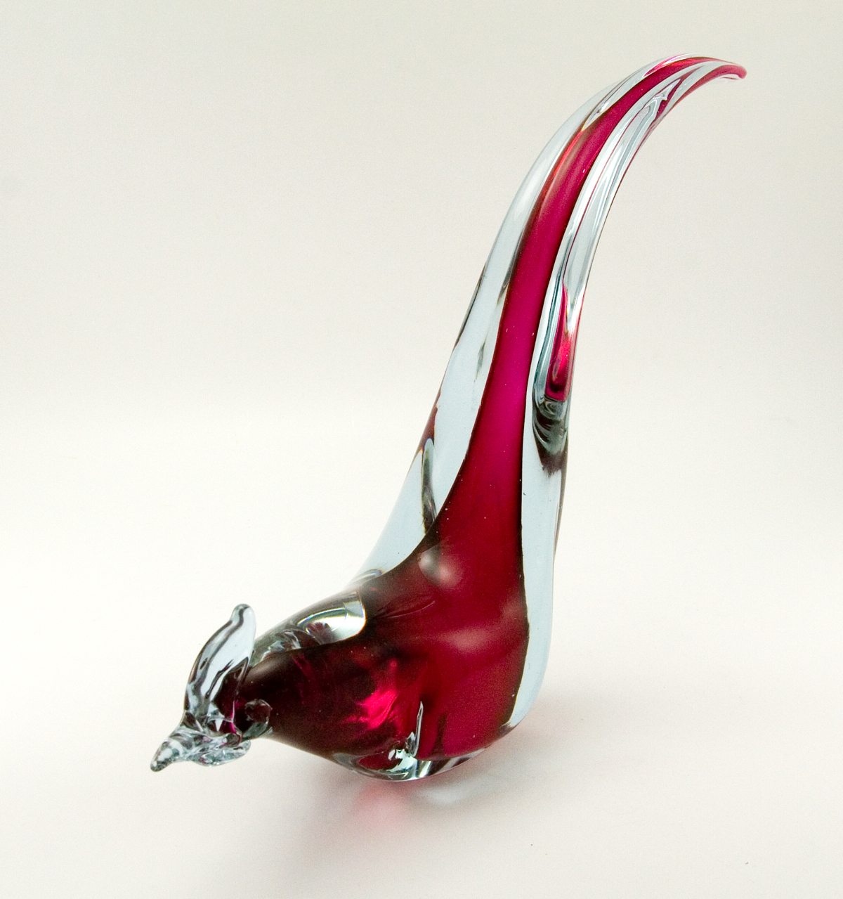Big Vintage Art Glass Bird in Cranberry and Lilac - Image 2