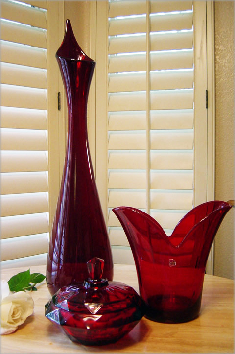 New Martinsville Viking Ruby Glass Split Vase - Image 2