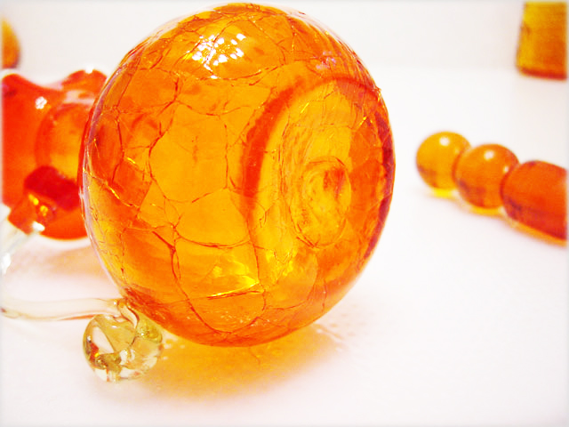 Rainbow Crackle Glass Tangerine Ball Stopper Cruet - Image 3