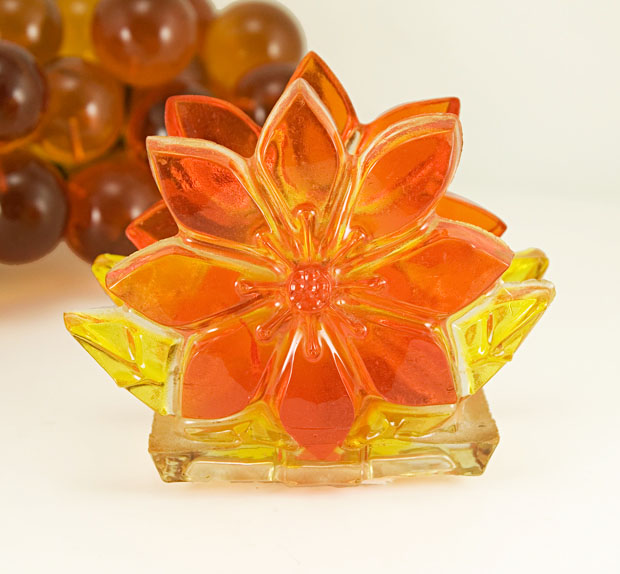 Retro Mod Orange Flower Napkin Holder - Image 3