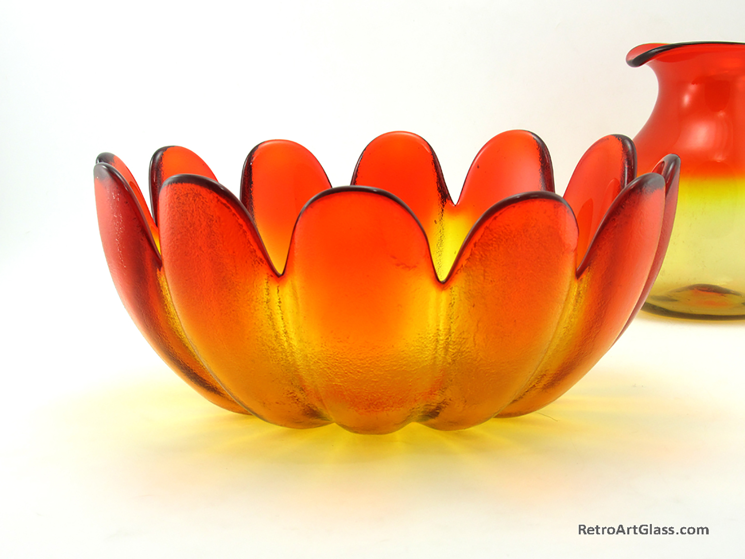 Large Heavy Amberina Glass Lotus Petal Bowl Mid-Century USA