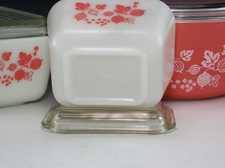 Pink Gooseberry Refrigerator Dish Covered Small - Image 3