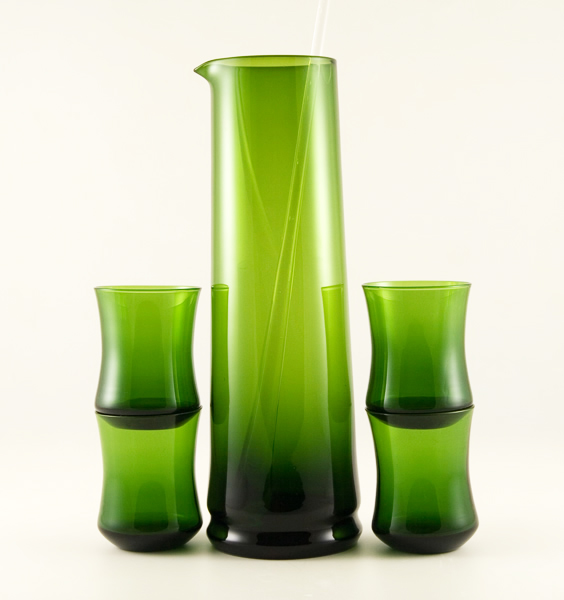 Swedish Modern Bo Borgstrom Blown Art Glass Martini Set - Image 3