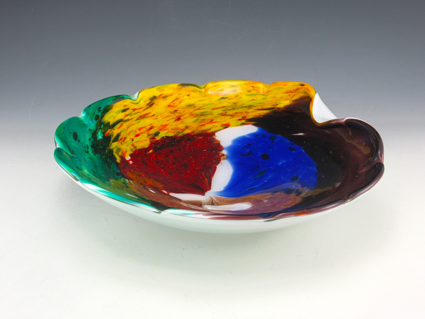 Dino Martens Oriente by Toso Cased Art Glass Bowl - Image 3