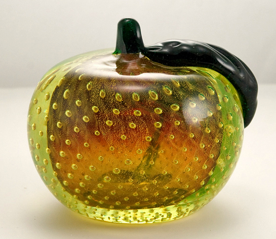Magnificent Venetian Glass Peach Weighs 3 lbs - Image 2