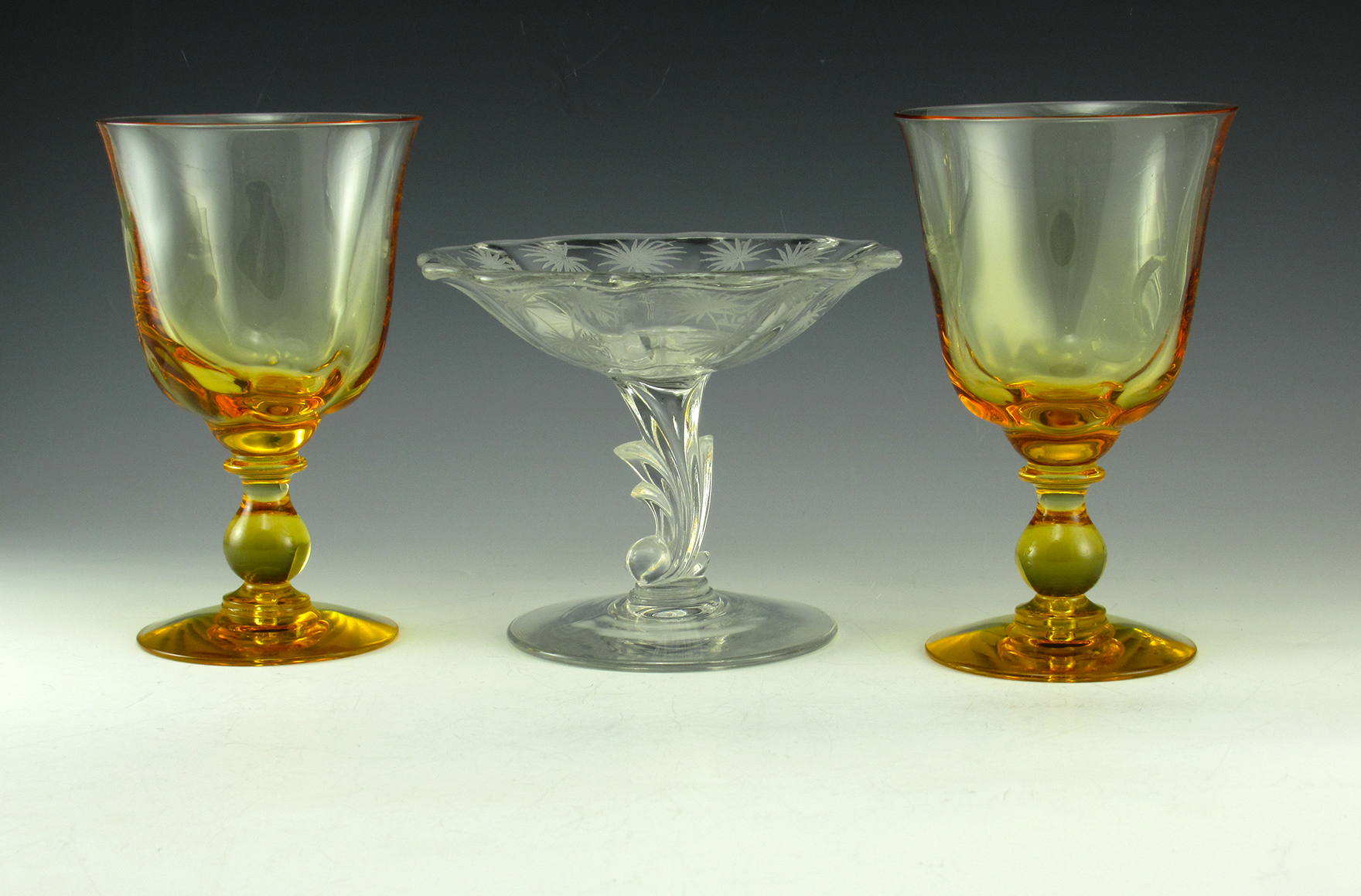 Lido Pattern Elegant Glass Comport Early Mid-20th Century - Image 5