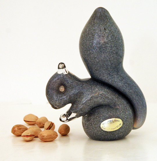 Wedgwood Art Glass Grey Squirrel - Image 4