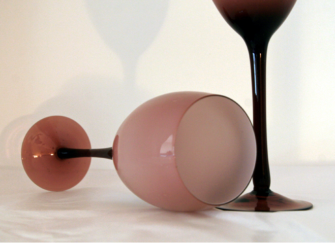 Cased Amethyst Italian Art Glass Wine Stems - Image 4