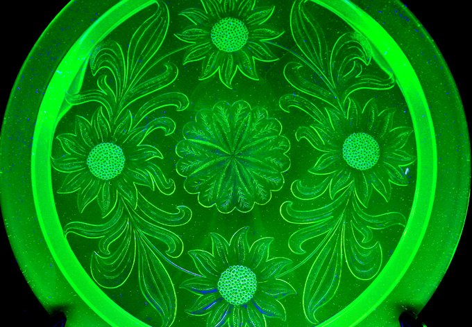 Depression Vaseline Glass Cake Plate by Jeannette - Image 4