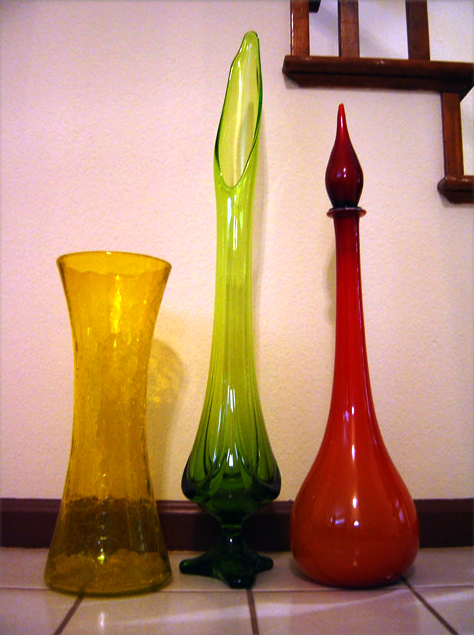 Viking Art Glass Draped Floor Vase - Image 5