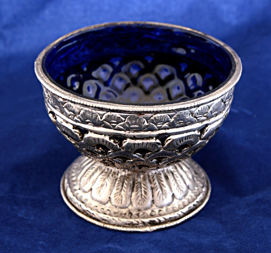 Islamic Pewter Chalice with Blue Glass - Image 4